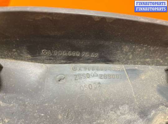 купить Молдинг (накладка кузовная) на Volkswagen Crafter