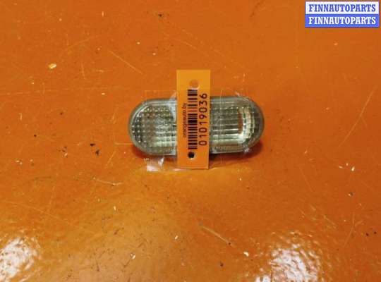 купить Повторитель передний левый на Volkswagen Passat