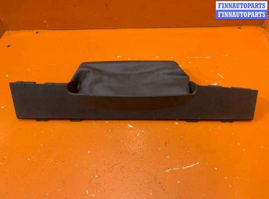 купить Накладка декоративная на торпедо на Volkswagen Touareg