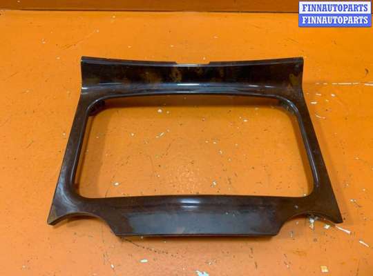 купить Накладка декоративная на Volkswagen Touareg