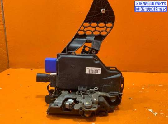 купить Замок двери передней левой на Volkswagen Touareg