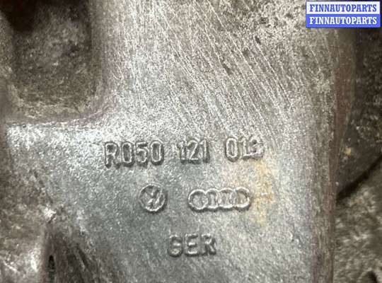 купить Помпа на Volkswagen Passat