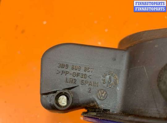 купить Лючок топливного бака на Volkswagen Passat