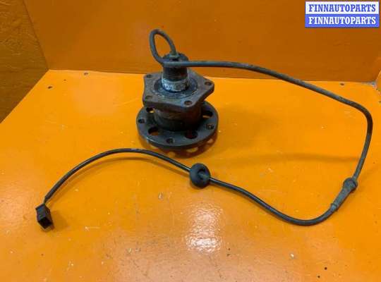 купить Ступица задняя на Volkswagen Passat