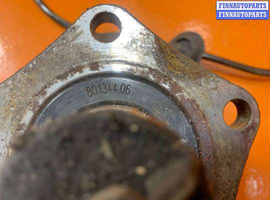 купить Ступица задняя на Volkswagen Passat