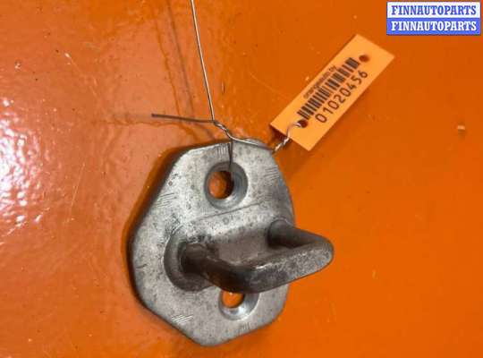 купить Ответная часть (скоба) замка двери на Volkswagen Crafter