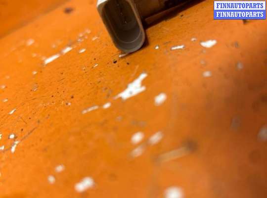 купить Датчик парктроника на Volkswagen Sharan