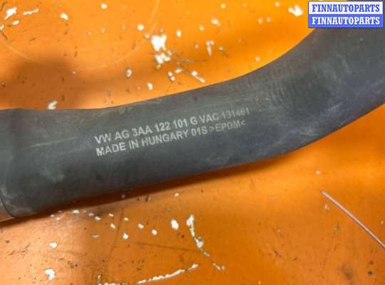 купить Патрубок радиатора на Volkswagen Passat