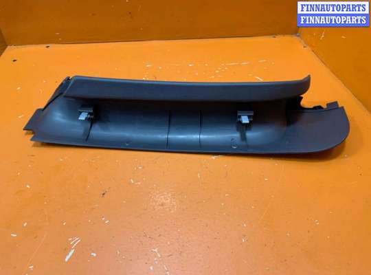 купить Обшивка крышки багажника на Volkswagen Touareg