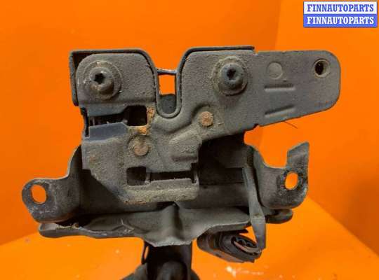 Замок капота на Volkswagen Touareg I (7L)