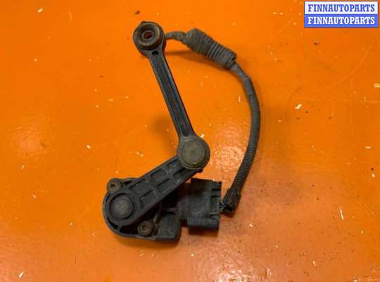 купить Датчик положения кузова на Volkswagen Touareg