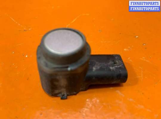 купить Датчик парктроника на Volkswagen Golf