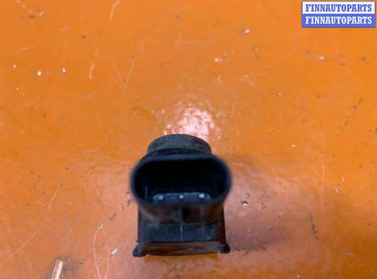 купить Датчик парктроника на Volkswagen Golf