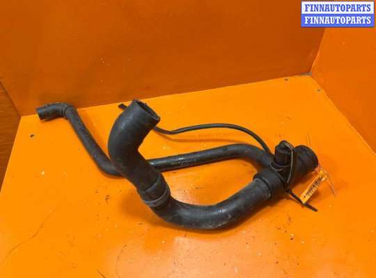 купить Патрубок радиатора на Volkswagen Passat