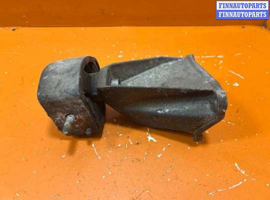 купить Кронштейн КПП на Audi A4