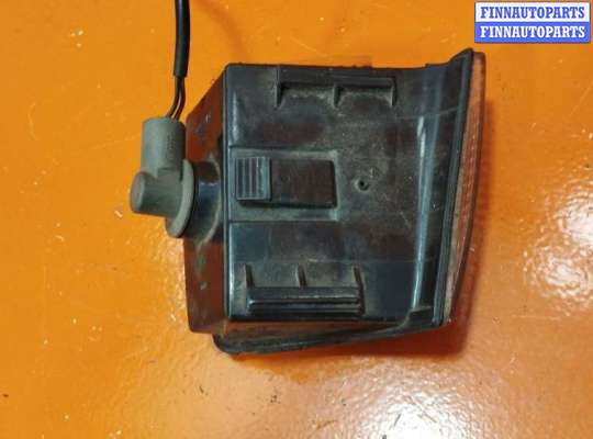 купить Поворотник правый на Volkswagen Passat