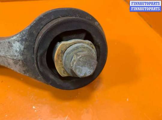 Рычаг подвески на Audi A6 (C5)