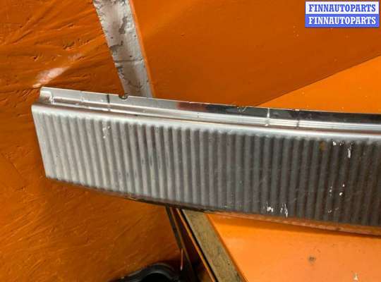 купить Накладка декоративная на Volkswagen Touareg