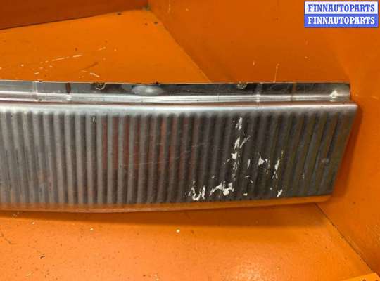 купить Накладка декоративная на Volkswagen Touareg