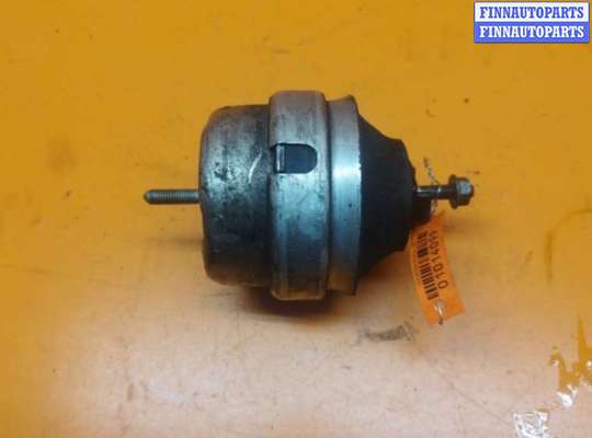 Подушка крепления двигателя VG2400546 на Volkswagen Passat