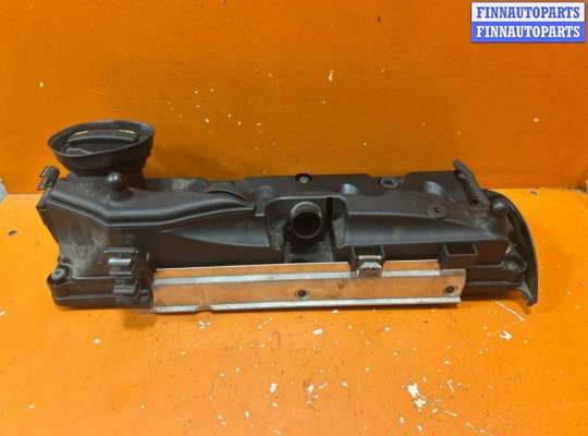 Крышка клапанная (крышка головки блока) на Volkswagen Passat B7 (36)