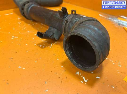 купить Патрубок интеркулера на Volkswagen Sharan