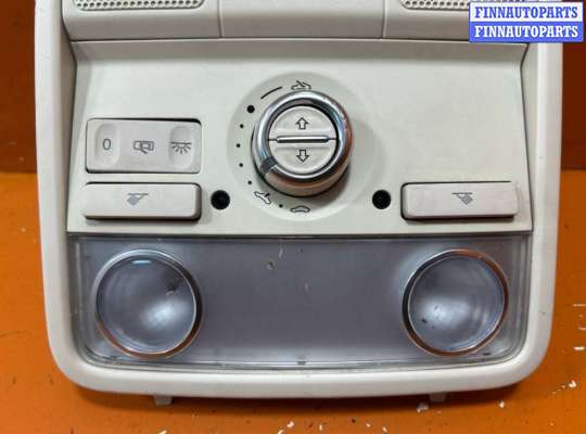 купить Фонарь салона (плафон) на Volkswagen Passat