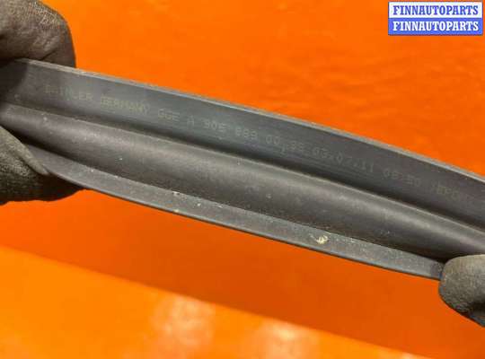 купить Уплотнитель на Volkswagen Crafter