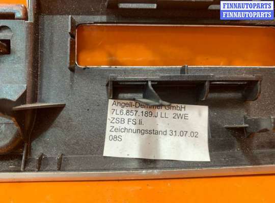 купить Накладка декоративная на торпедо на Volkswagen Touareg