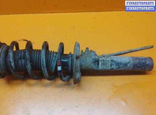 Стойка подвески VG2400717 на Volkswagen Passat