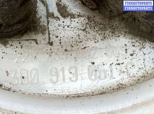 купить Насос топливный на Volkswagen Passat