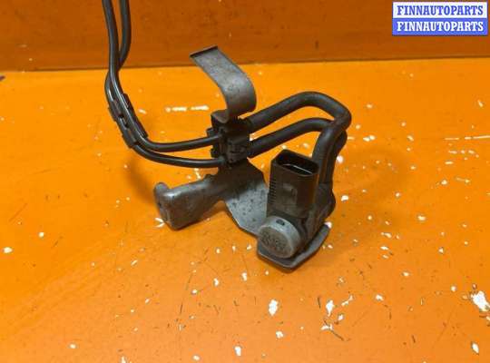 Клапан электромагнитный VG2678940 на Volkswagen Passat