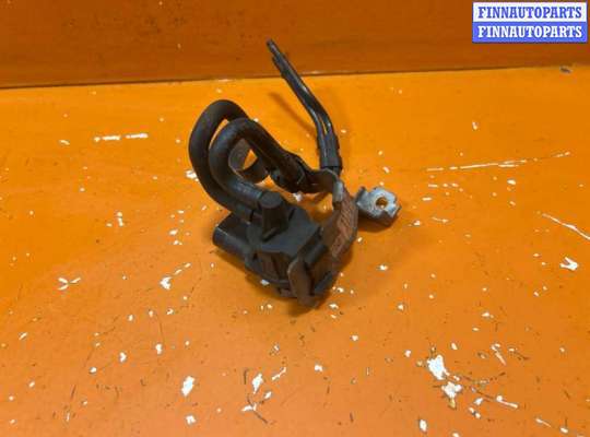 купить Клапан электромагнитный на Volkswagen Passat