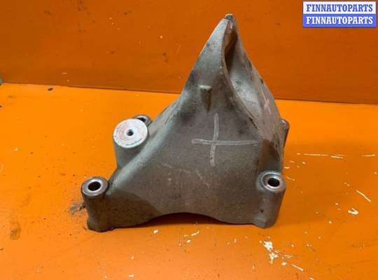 купить Кронштейн двигателя на Volkswagen Touareg