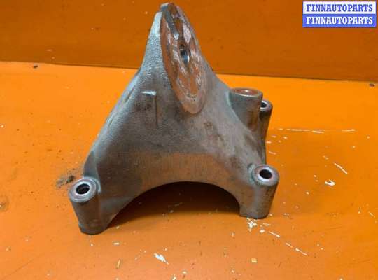 купить Кронштейн двигателя на Volkswagen Touareg