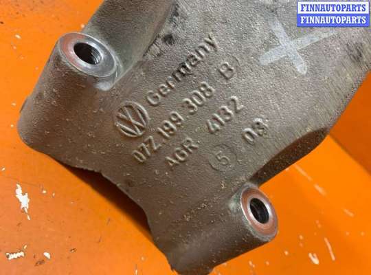 купить Кронштейн двигателя на Volkswagen Touareg