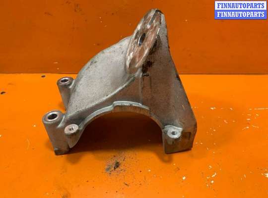 купить Кронштейн двигателя на Volkswagen Touareg