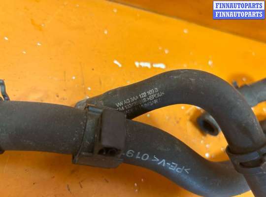 купить Патрубок (трубопровод, шланг) на Volkswagen Passat