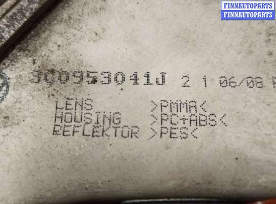 купить Поворотник левый на Volkswagen Passat