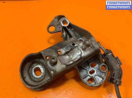 Кронштейн прочее на Audi A4 (8D, B5)