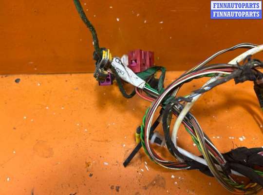 купить Проводка двери на Audi A4