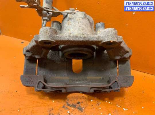 купить Суппорт передний правый на Audi A4