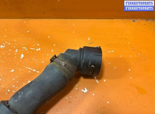 купить Патрубок радиатора на Volkswagen Sharan