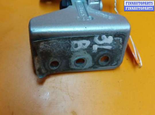 купить Петля двери на Mercedes CLS