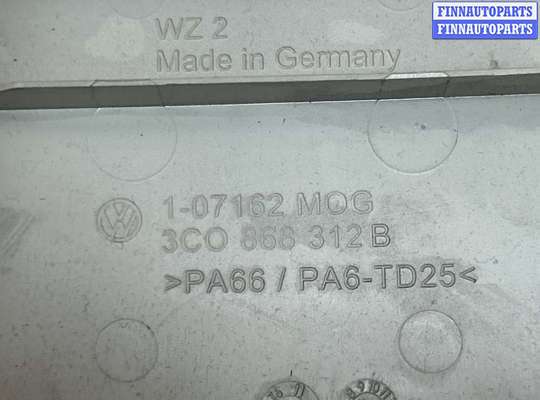 купить Обшивка стойки на Volkswagen Passat