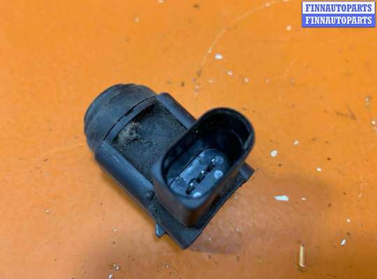 купить Датчик парктроника на Volkswagen Golf