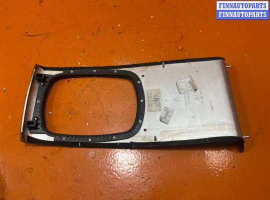 купить Консоль салона (кулисная часть) на Audi a6