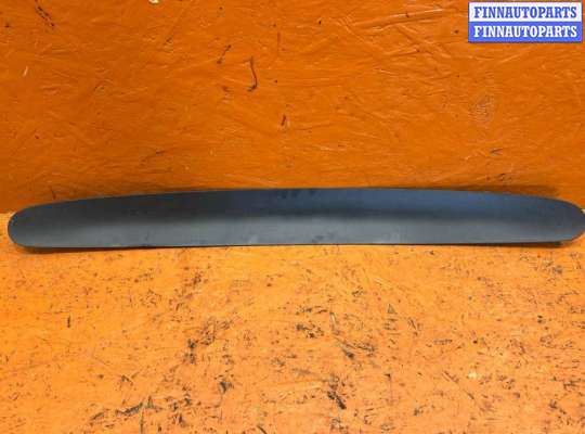 Обшивка крышки багажника VG2745133 на Volkswagen Touareg