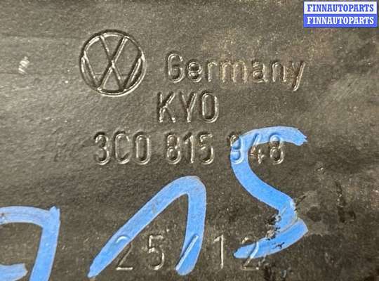 Кронштейн прочее на Volkswagen Passat B7 (36)