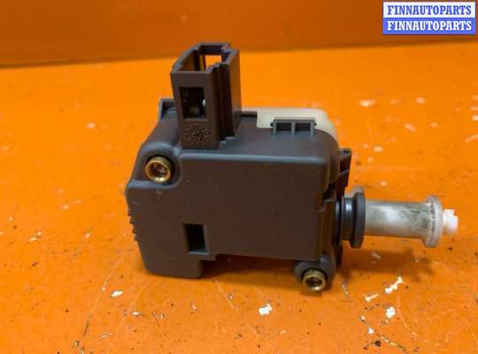 купить Активатор замка багажника на Volkswagen Touareg